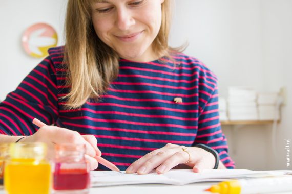 ninamaakt happy acorn